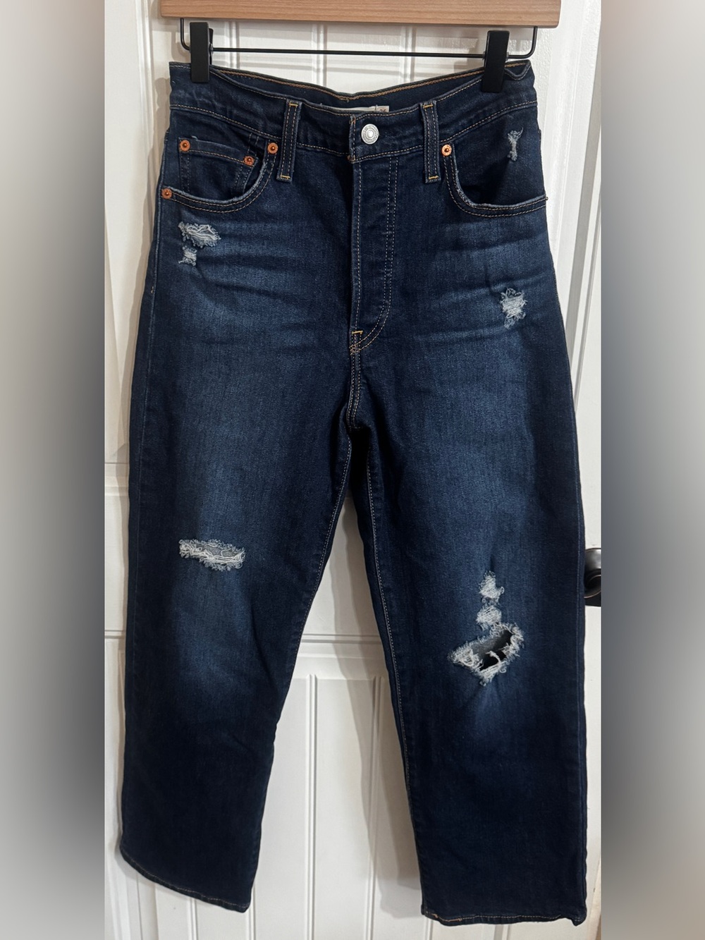 Levi's Ribcage Straight Ankle Dark Washed Distressed Jeans 26